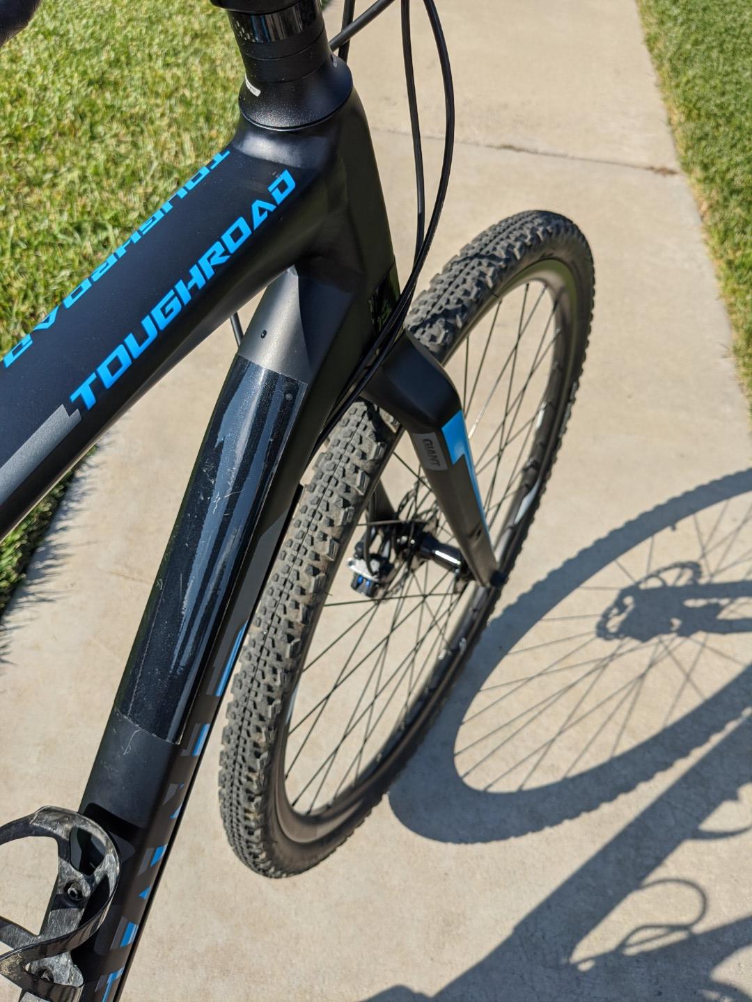 giant toughroad gravel bike