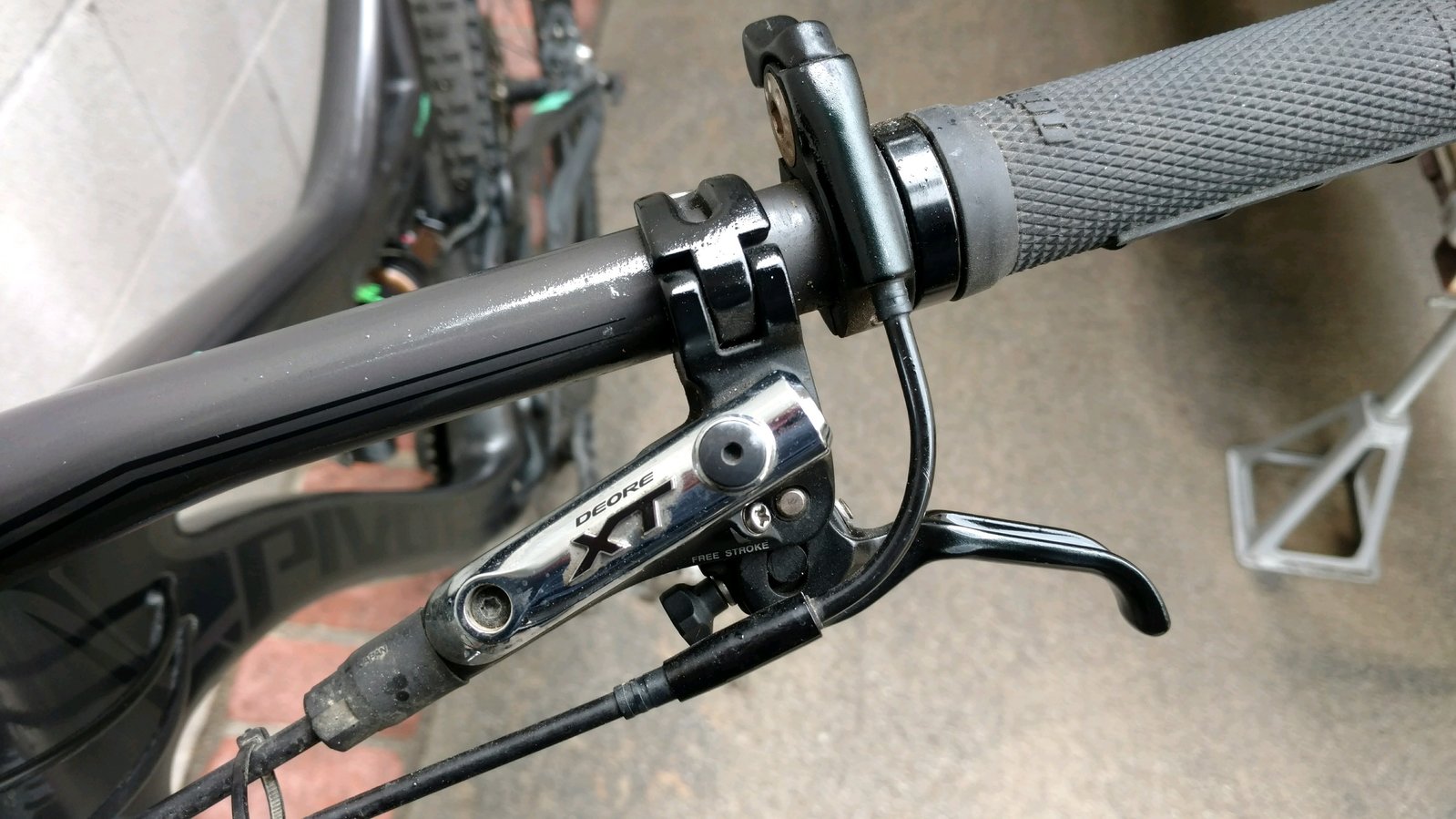 Mach 6 XT brakes 2.jpg