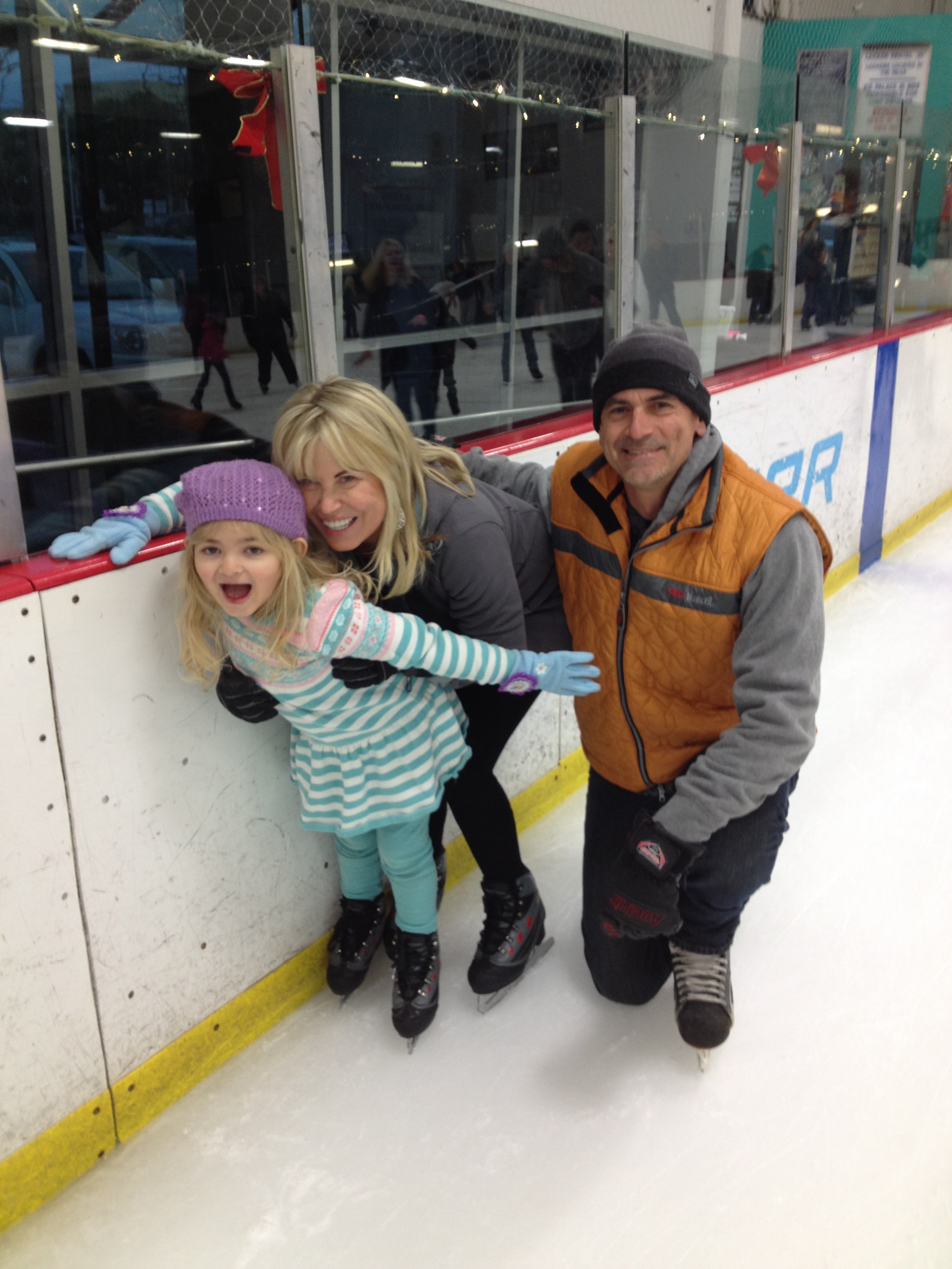 Skating Family 12-30-14.jpg