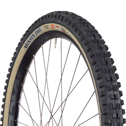 gum wall maxxis tires