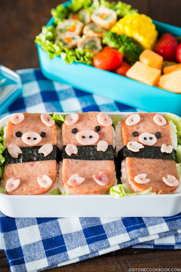 Spam-Musubi-V.jpg